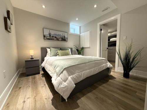 Beaconsfield Village Apartment | Lovely 1-Bedroom New Apartment Downtown