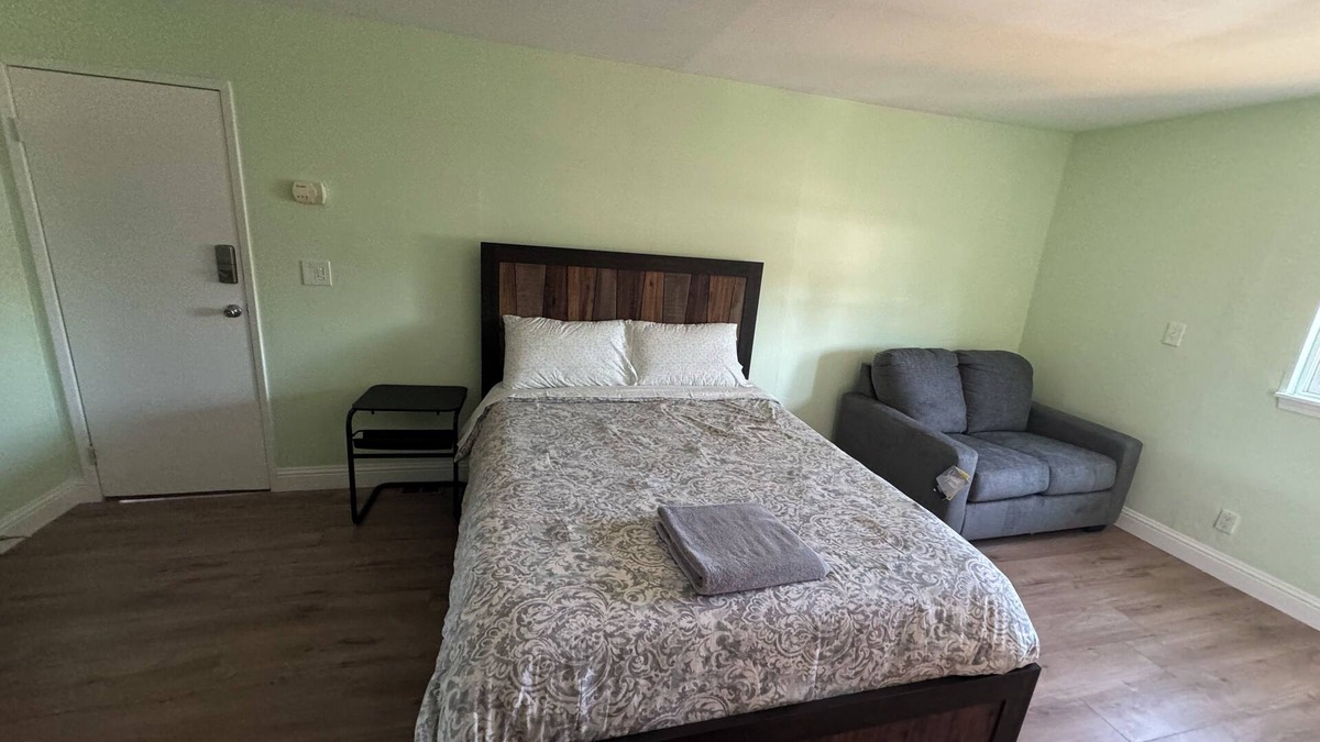 East Palo Alto House | Lovely 1-bedroom in East Palo Alto, close to main Tech campuses and Stanford