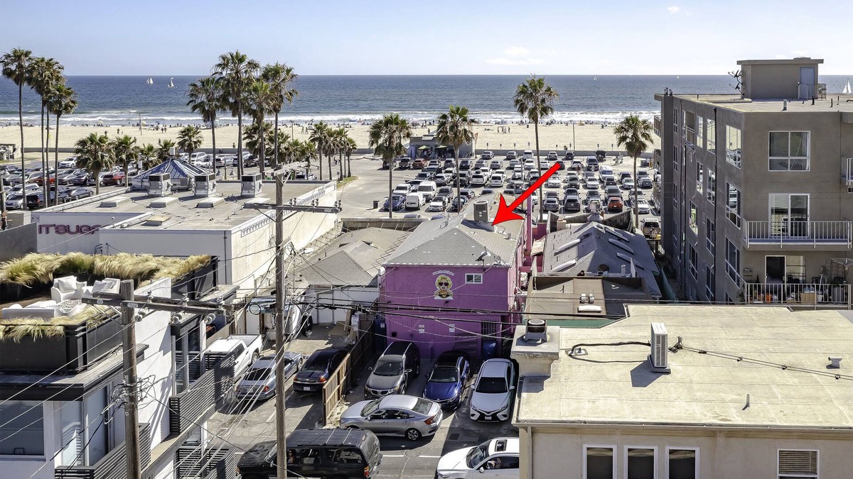 Los Angeles County Apartment | Lovely 1BR + Free Parking in Venice Beach, Sleep 4