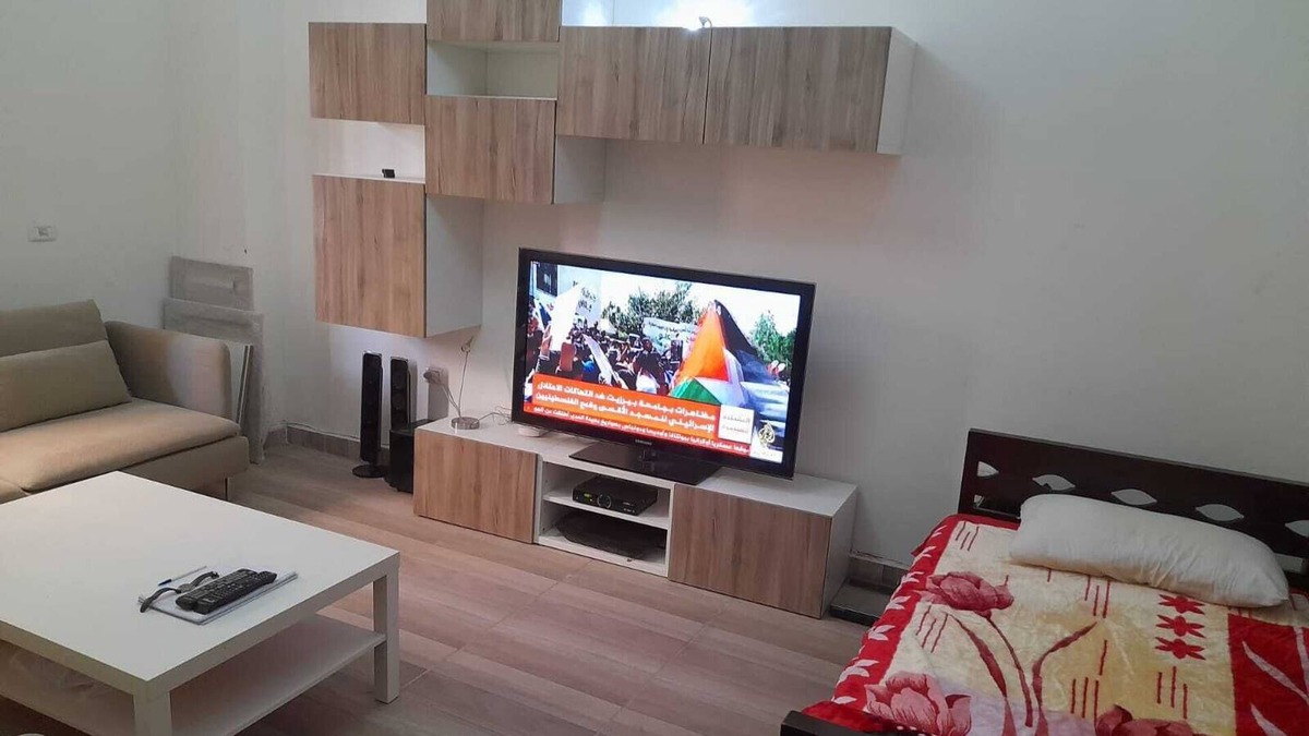 Ash-Shruq Apartment | Lovely 2 Bedroom Home Super close from new Cairo ٍ شقة فندفية