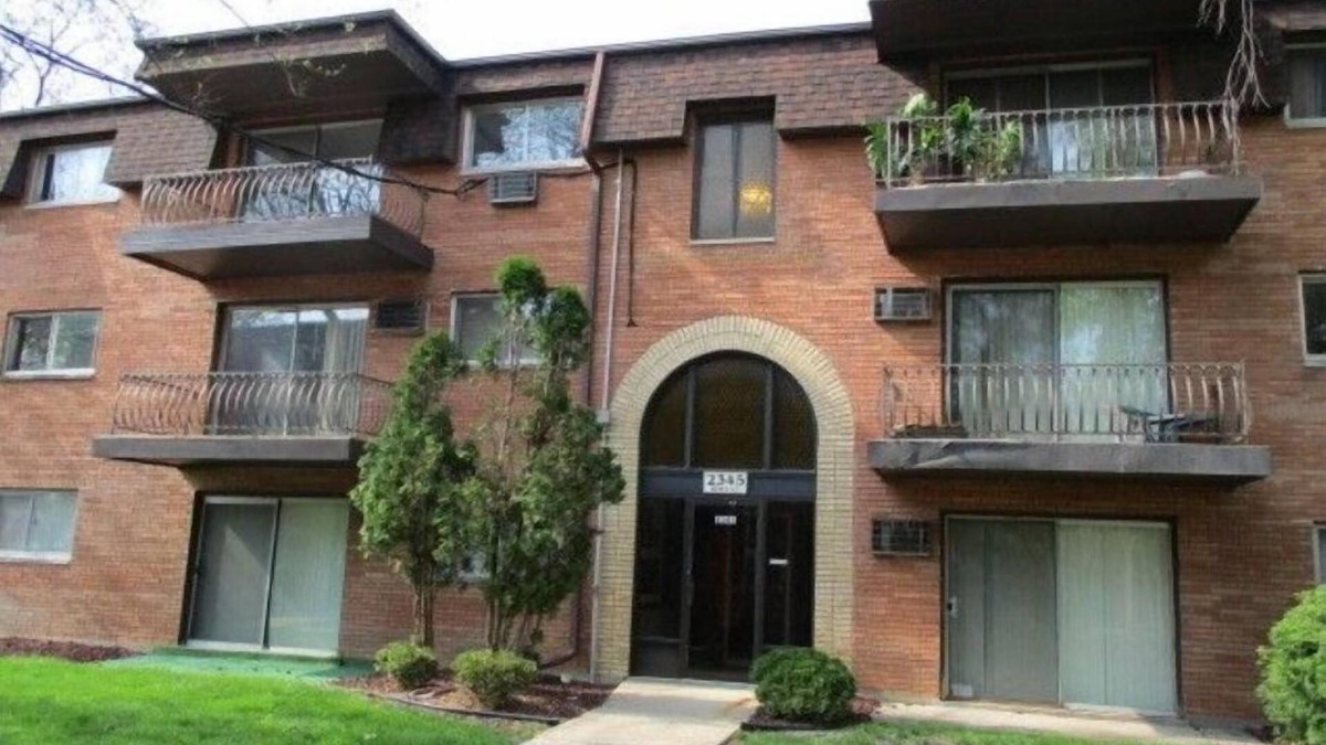 Leroy Condo | Lovely 2 Bedroom Condo With Pool