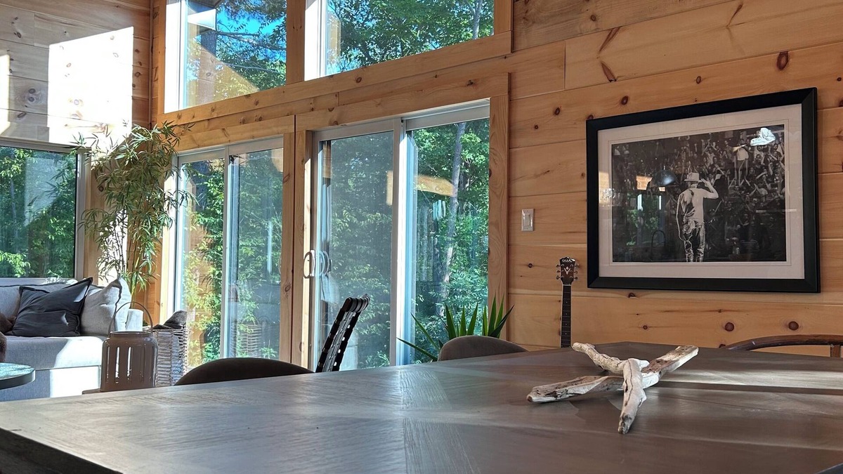 Arden Cottage | Lovely 2-bedroom cottage with 2 bedrooms on 8 wooded acres.