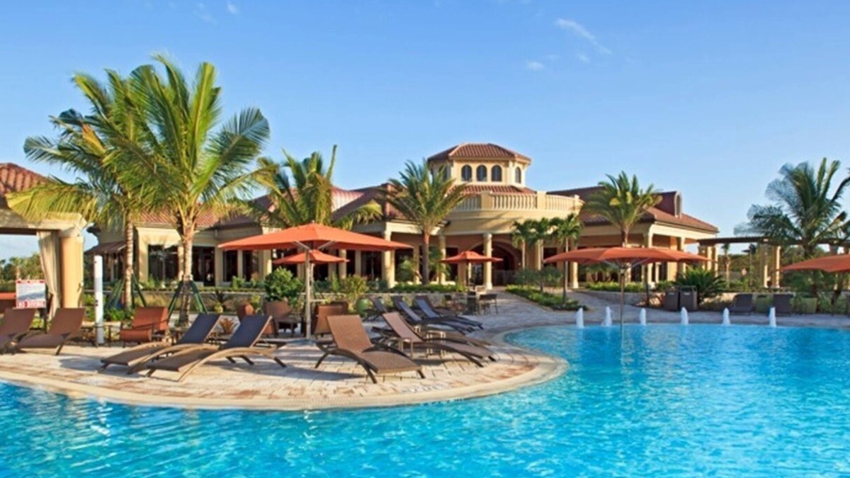 Naples Condo | Lovely 2-Bedroom in Naples' highly desirable Treviso Bay community