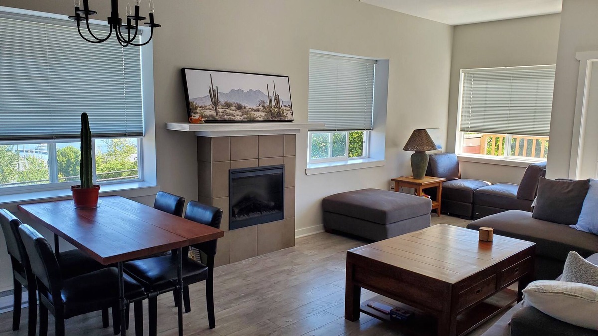 Ladysmith Condo | Lovely 2-bedroom ocean view condo in Ladysmith