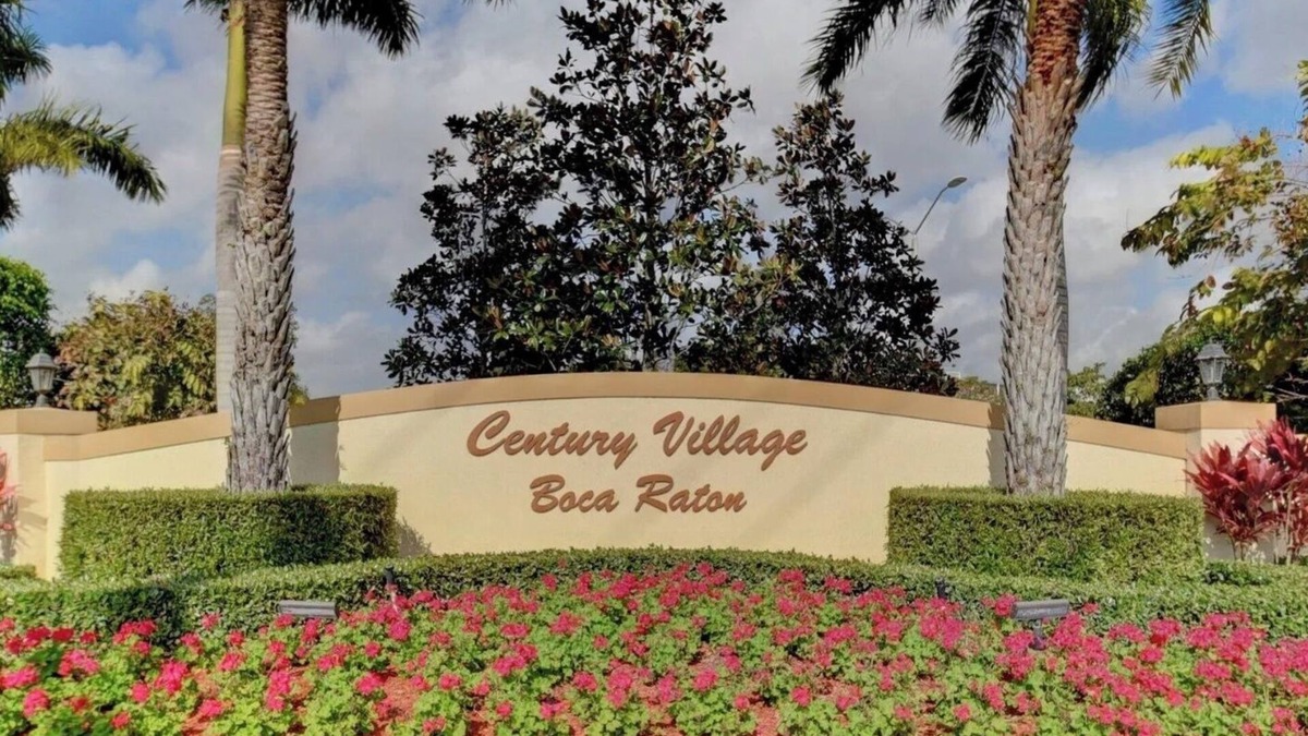 Hamptons at Boca Raton Condo | Lovely 2 BR 2 Bath Condo Internet, AC, Clubhouse. Long-term Start 08.20,2025