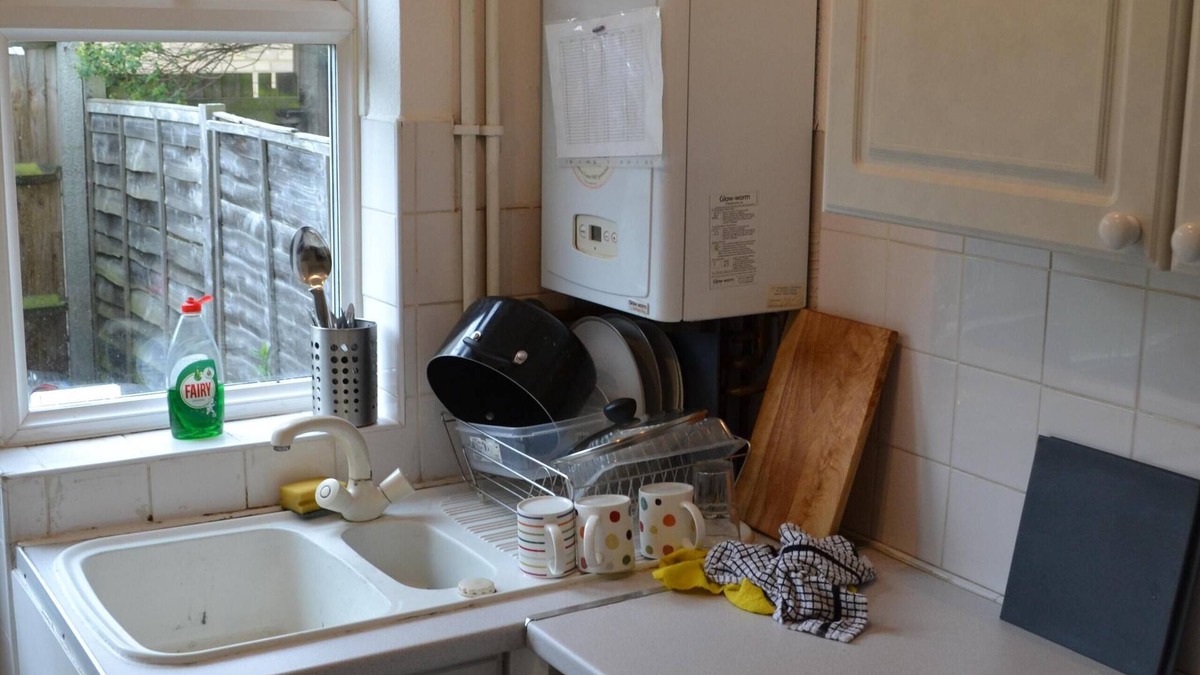 Abbey House | Lovely 3 Bedroom 2 Bathroom House - Wimbledon