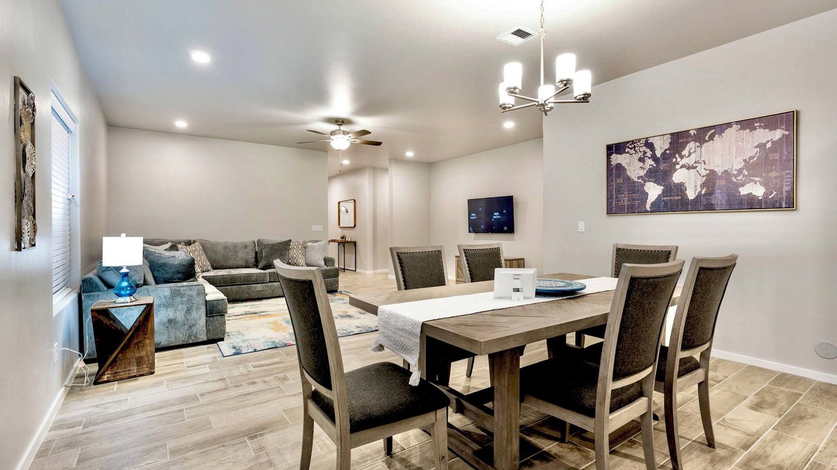 Las Cruces House | Lovely 3-bedroom 3baths house in Las Cruces with AC, WiFi. Enjoy!