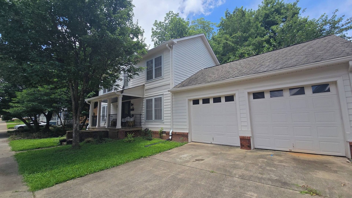 Summerhill House | Lovely 3-BR 2.5 Bath Artist's Home in Walkable Intown Atlanta Neighborhood
