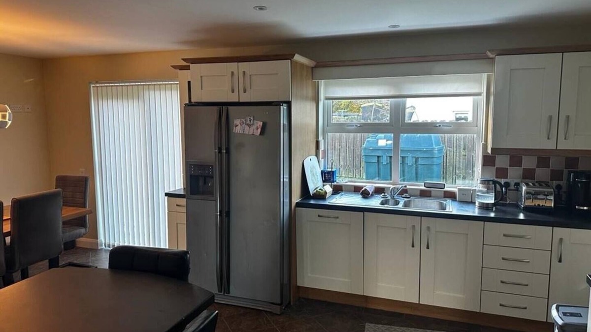 Carndonagh House | Lovely 4 bedroom family homenn