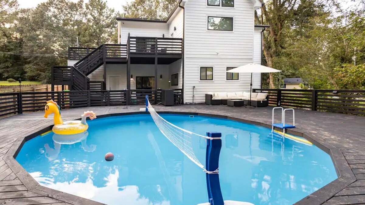 Candler-McAfee House | Lovely 4-bedroom house with Pool in Decatur