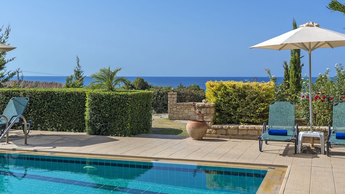 Stavromenos Villa | Lovely 4-bedroom villa with a private pool