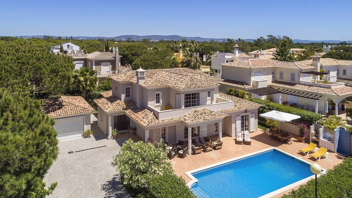 Vale do Garrao Villa | Lovely 4 bedroom Villa with Private Pool (heatable) in Varandas do Lago
