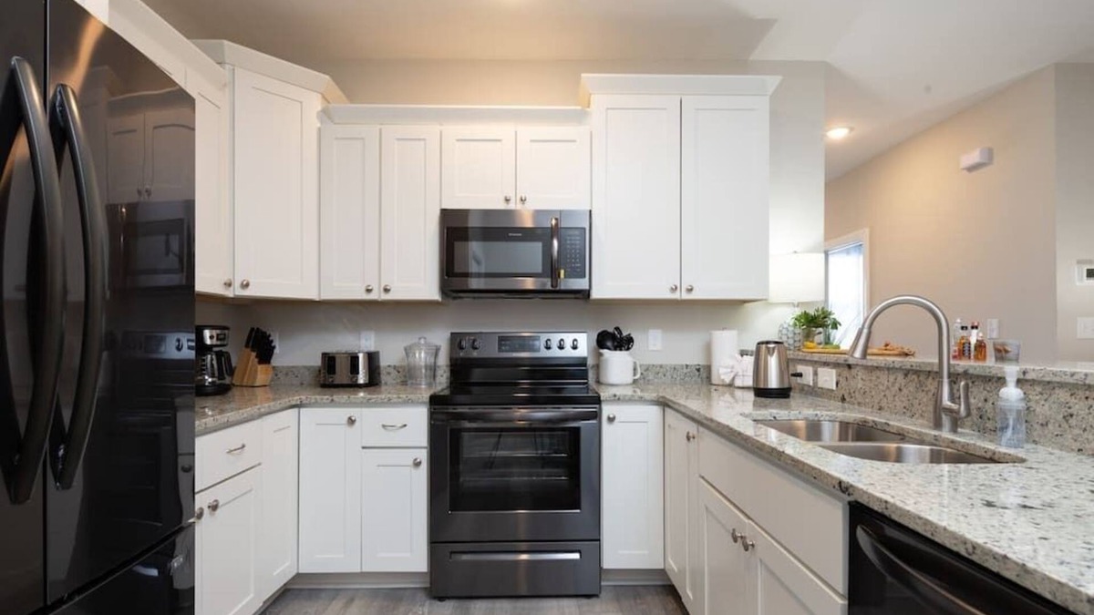 Myrtle Beach Apartment | Lovely 4BR King Beds Steps To Beach & Pier #J