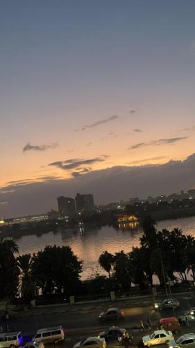 Al-Basatin Apartment | Lovely 4BR with direct nile view