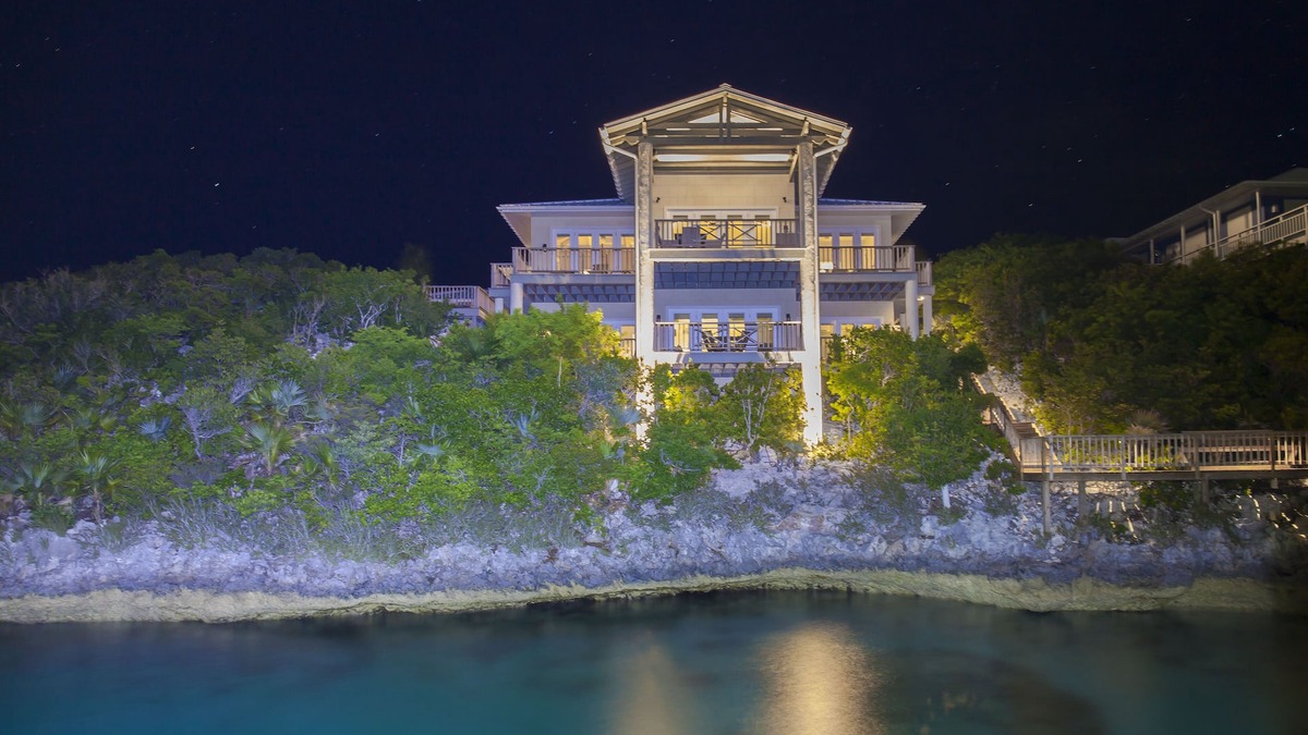 Staniel Cay House | Lovely 5br 5 bath luxury Villa-Can be rented 3 ways.Entire,Upper or Lower levels