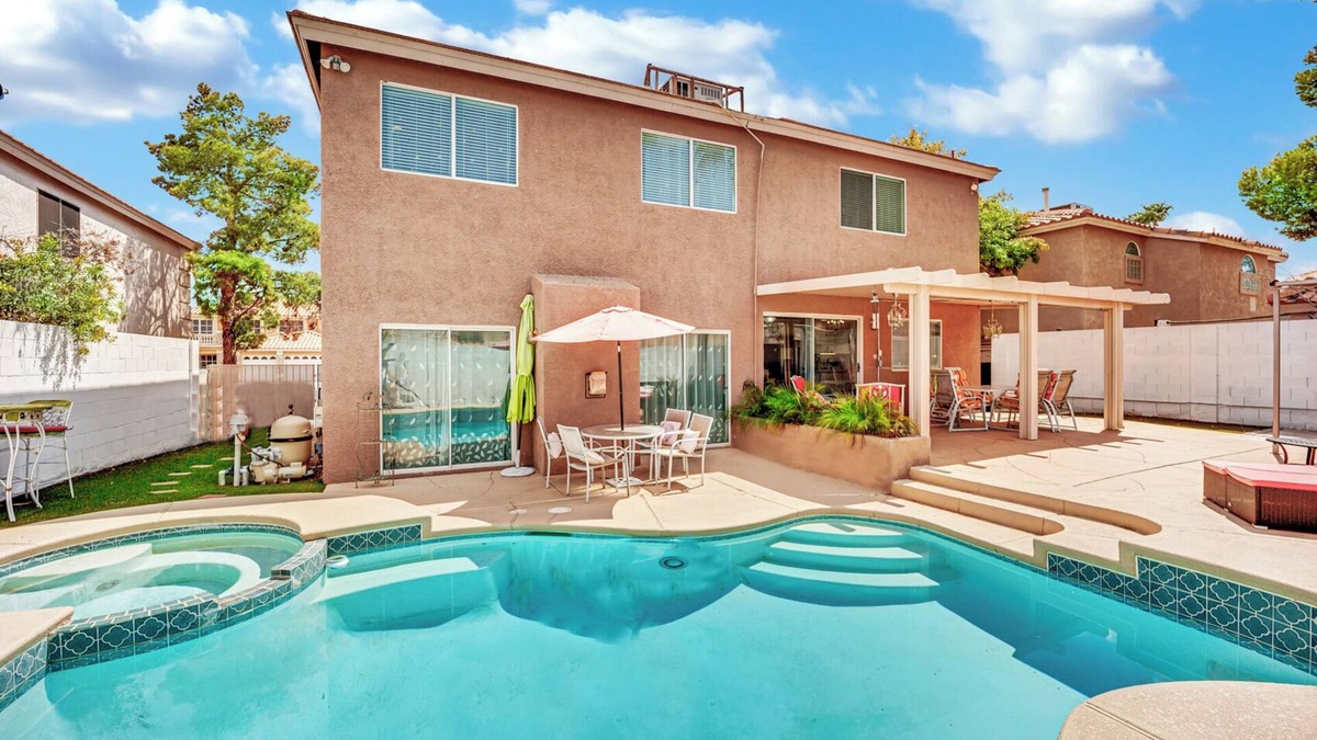 Silverado Ranch House | Lovely 6BR house with pool & SPA