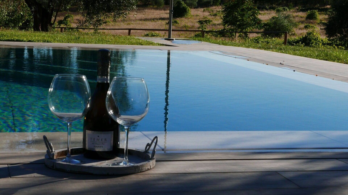 Colle di Val d'Elsa Villa | Lovely apartment in villa with WIFI, pool, TV, patio and panoramic view, close to San Gimignano