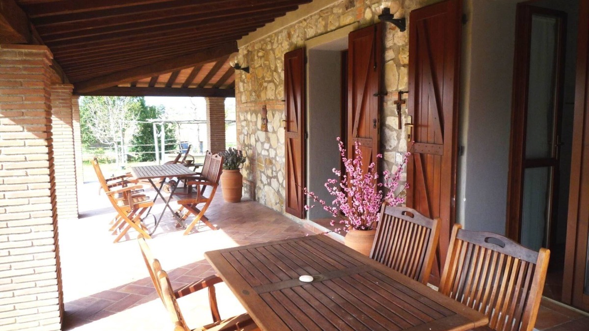 Magliano in Toscana Apartment | Lovely apartment for 4 people with TV and pets allowed