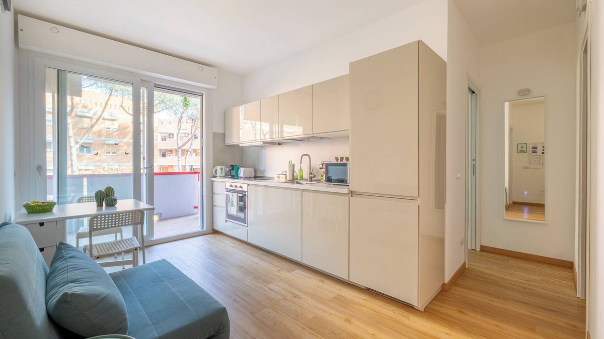 Torrino Apartment | Lovely apartment 5 minutes walk from Tor di Valle Station of MetroMare linen