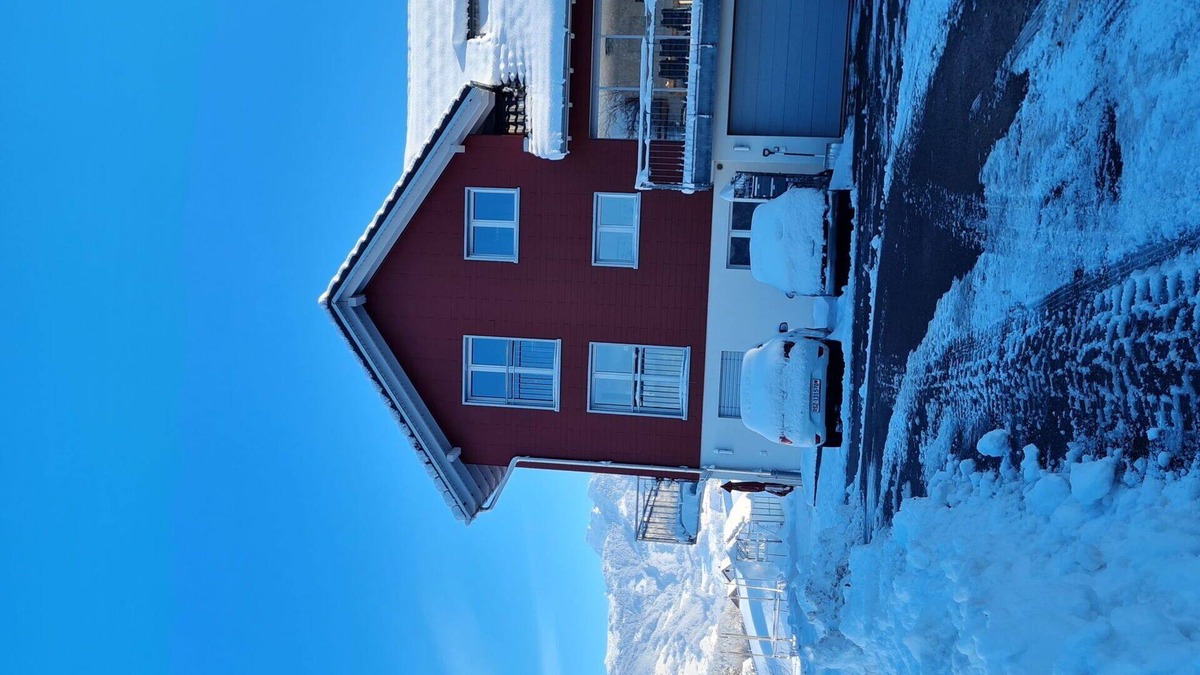Reichenburg Apartment | Lovely apartment for 2 people with WIFI, TV, terrace and panoramic view