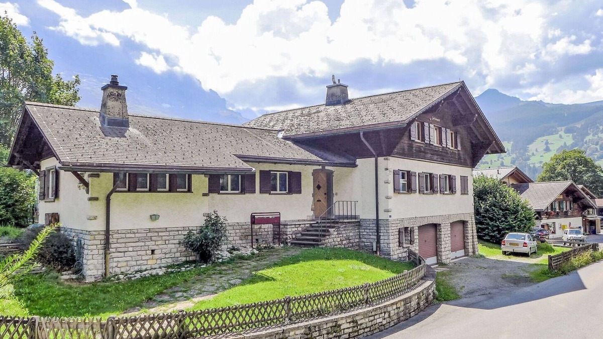 Grindelwald Apartment | Lovely apartment for 4 guests with WIFI, TV and terrace