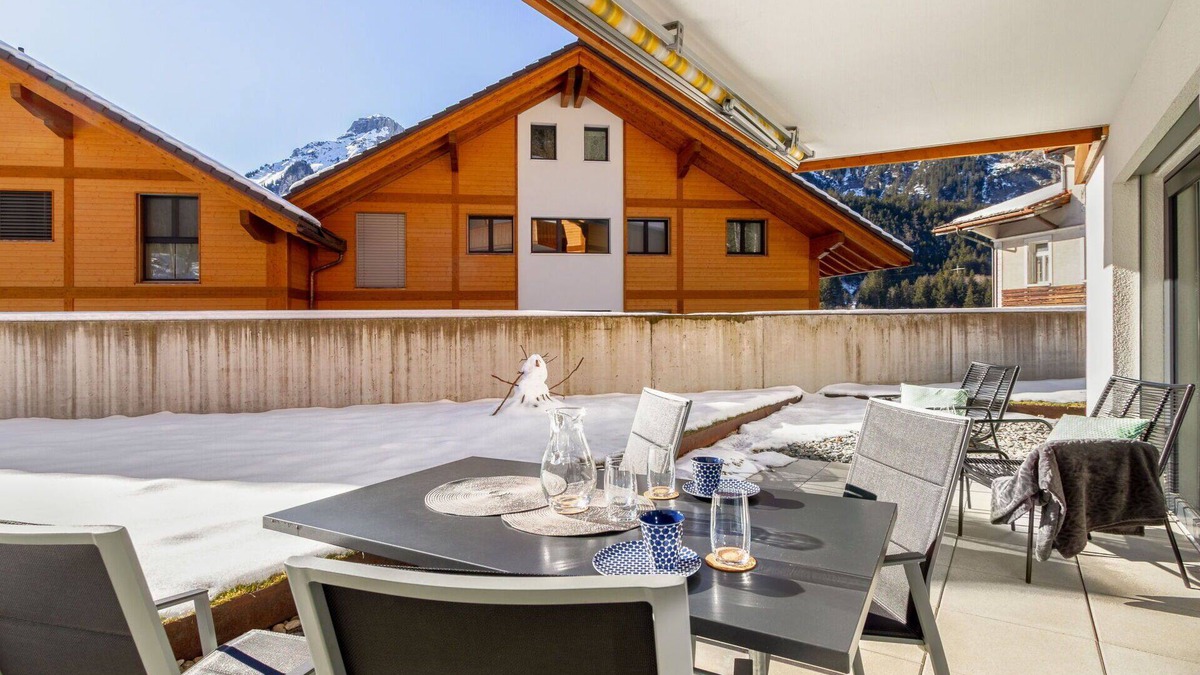 Blausee Apartment | Lovely apartment for 4 guests with WIFI, TV, terrace and panoramic view