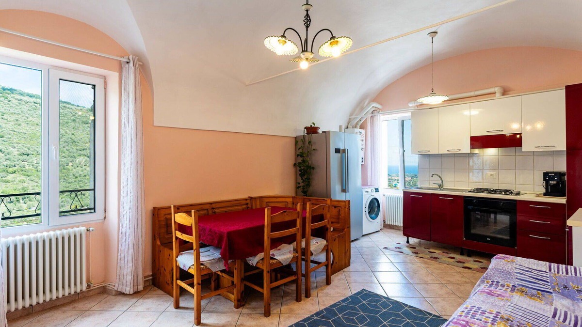 Castellaro Apartment | Lovely apartment for 4 guests with WIFI and pets allowed
