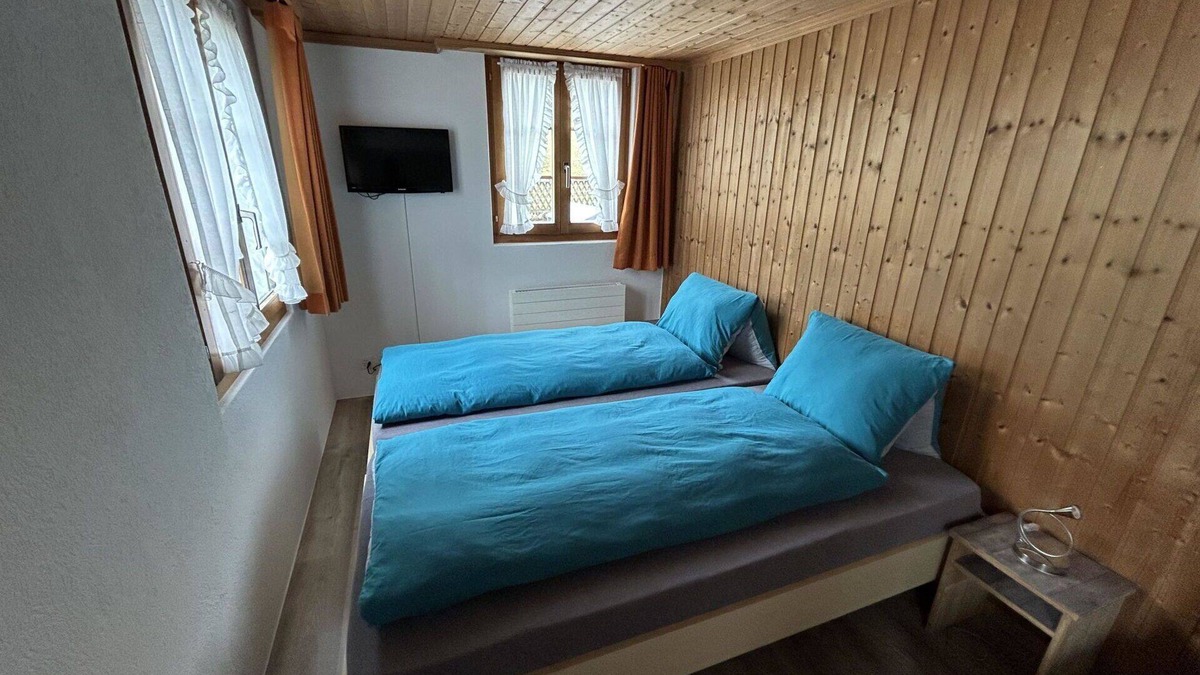 Zweisimmen Nr Gstaad Apartment | Lovely apartment for 4 guests with WIFI and balcony
