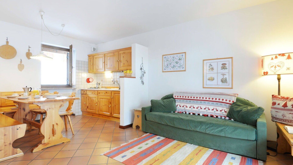 Penia Apartment | Lovely apartment for 4 people with TV and balcony