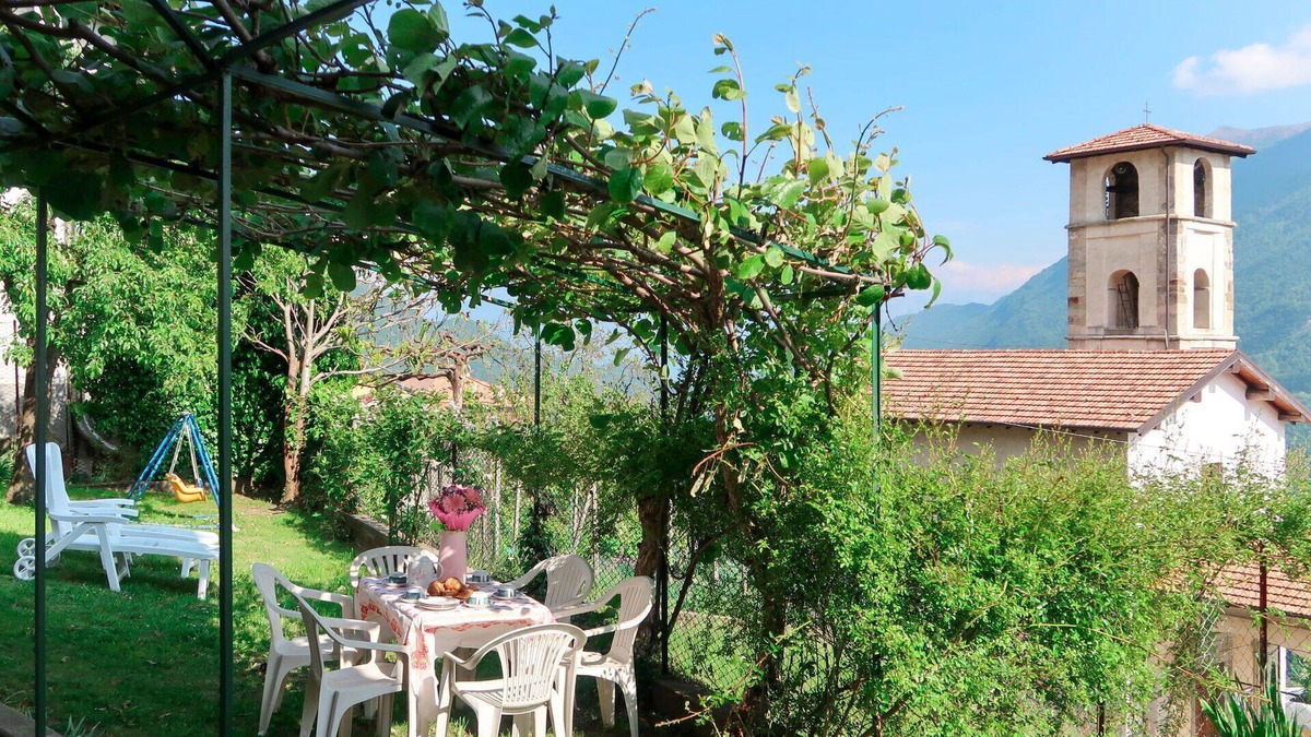 Corrido Apartment | Lovely apartment for 6 people with WIFI, TV, patio and pets allowed