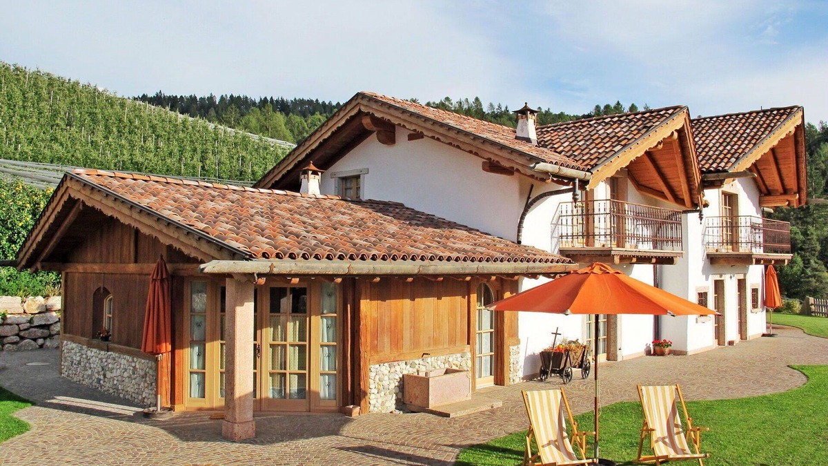 Coredo Apartment | Lovely apartment for 8 guests with WIFI, TV, terrace and pets allowed