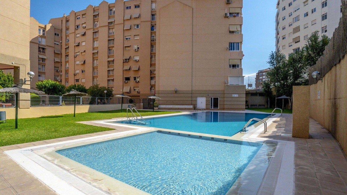 Cabo de las Huertas Apartment | Lovely apartment for 7 people with WIFI, pool, A/C, TV and terrace