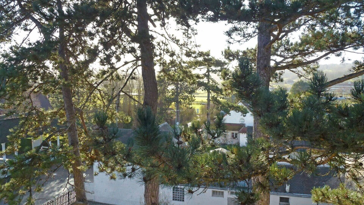 Tourgeville Apartment | Lovely apartment for 4 guests with WIFI, TV, balcony and panoramic view