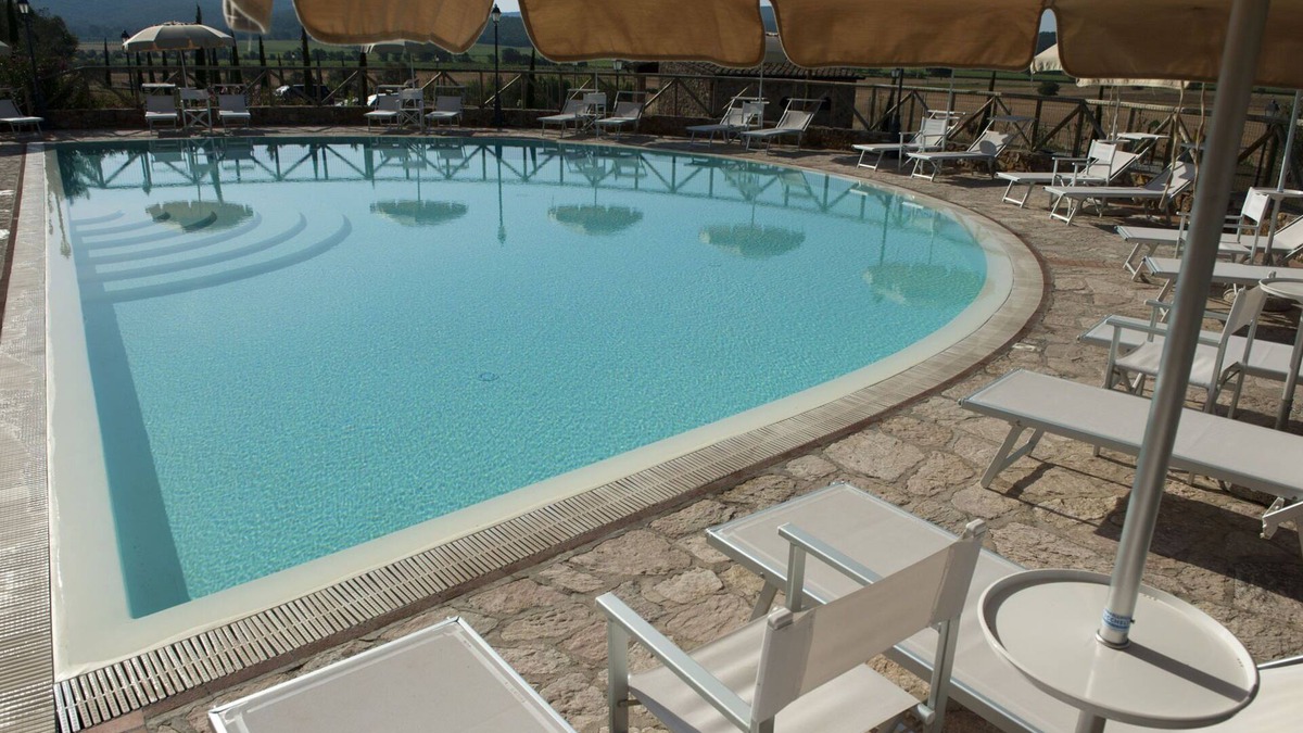 Campiglia Marittima Other | Lovely apartment for 4 people with pool, TV and panoramic view