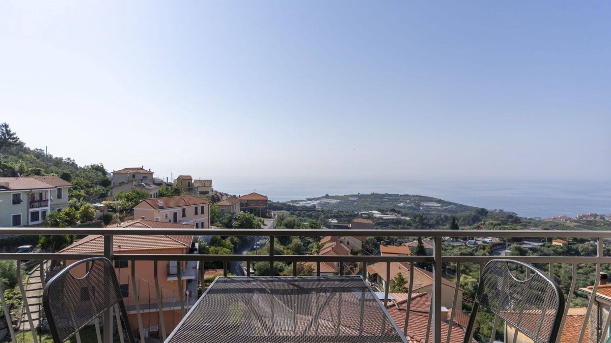 Terzorio Apartment | Lovely apartment for 6 people with WIFI, A/C, balcony and pets allowed