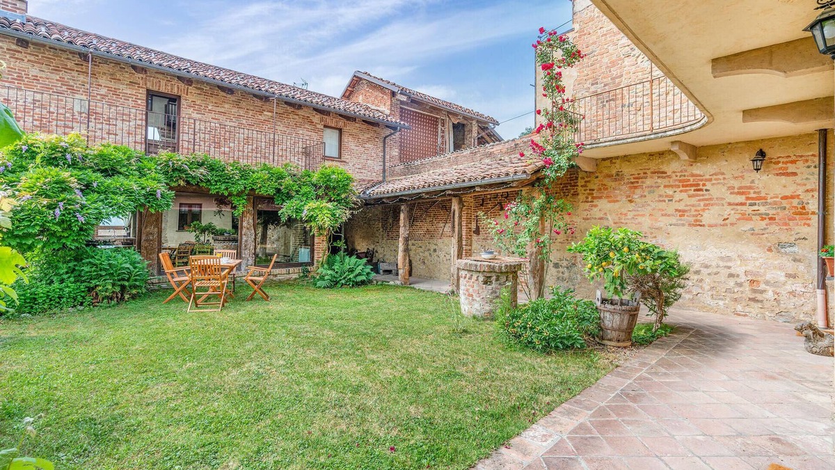 Aramengo Apartment | Lovely apartment in Aramengo with WiFi