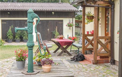 Luetow Apartment | Lovely Apartment In Lütow With Kitchen