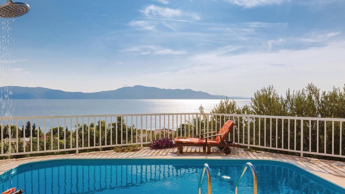 Podaca Apartment | Lovely apartment in Podaca with WiFi