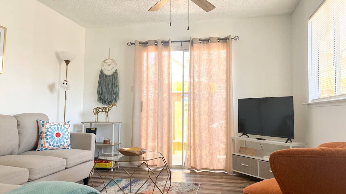 Coalinga Apartment | Lovely Apartment unit near central Coalinga