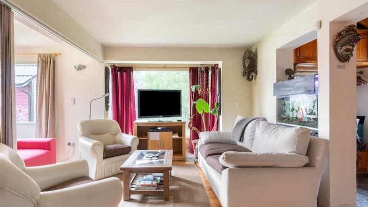 Playa Bonita House | Lovely House with Otto Mountain Views