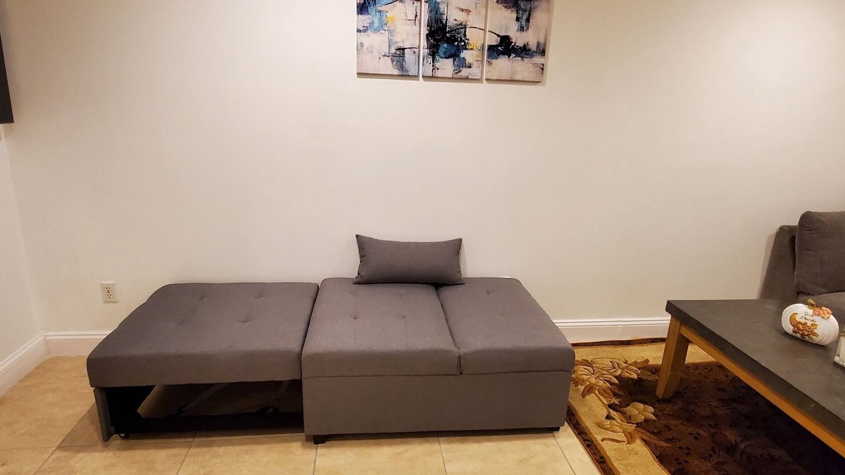 Elwood House | Lovely Basement with 2 Bedrooms and Kitchen