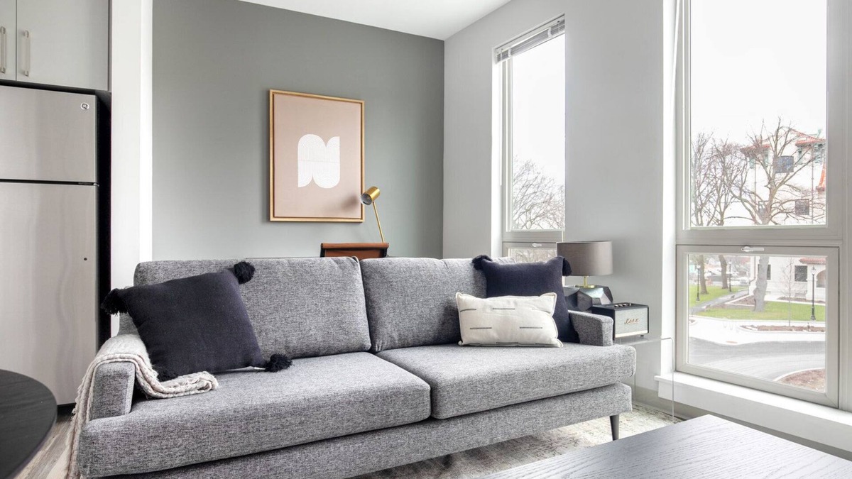 St. Elizabeth's Apartment | Lovely Brighton Studio w/W/D, Gym, near T & Shops, by Blueground