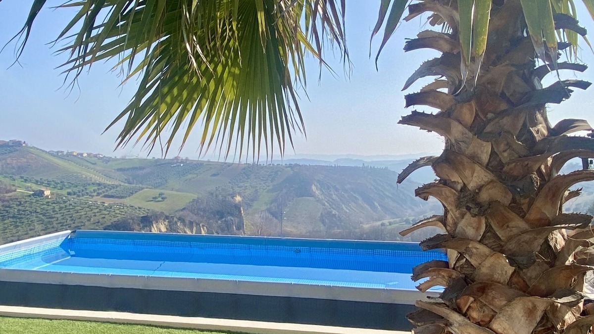 Castilenti House | Lovely Casetta with beautiful panaromic views on mountains in total tranquility!