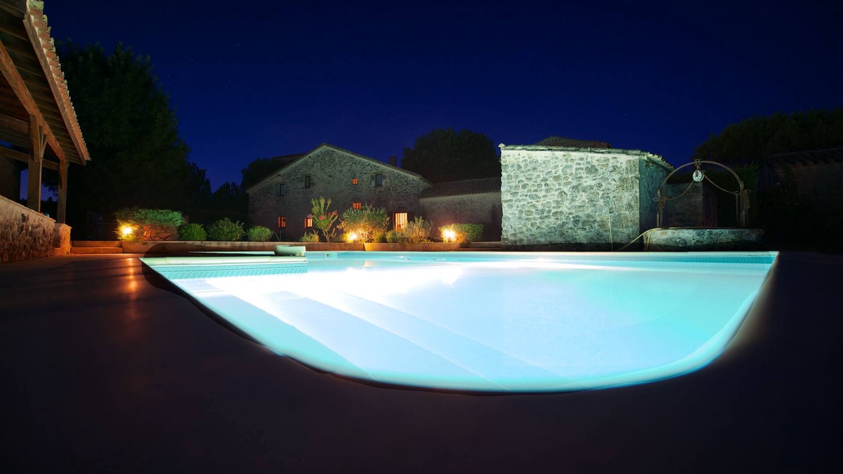 Paulhiac House | LOVELY, COMFORTABLE STONE VACATION HOME IN QUIET LOCATION WITH PRIVATE POOL