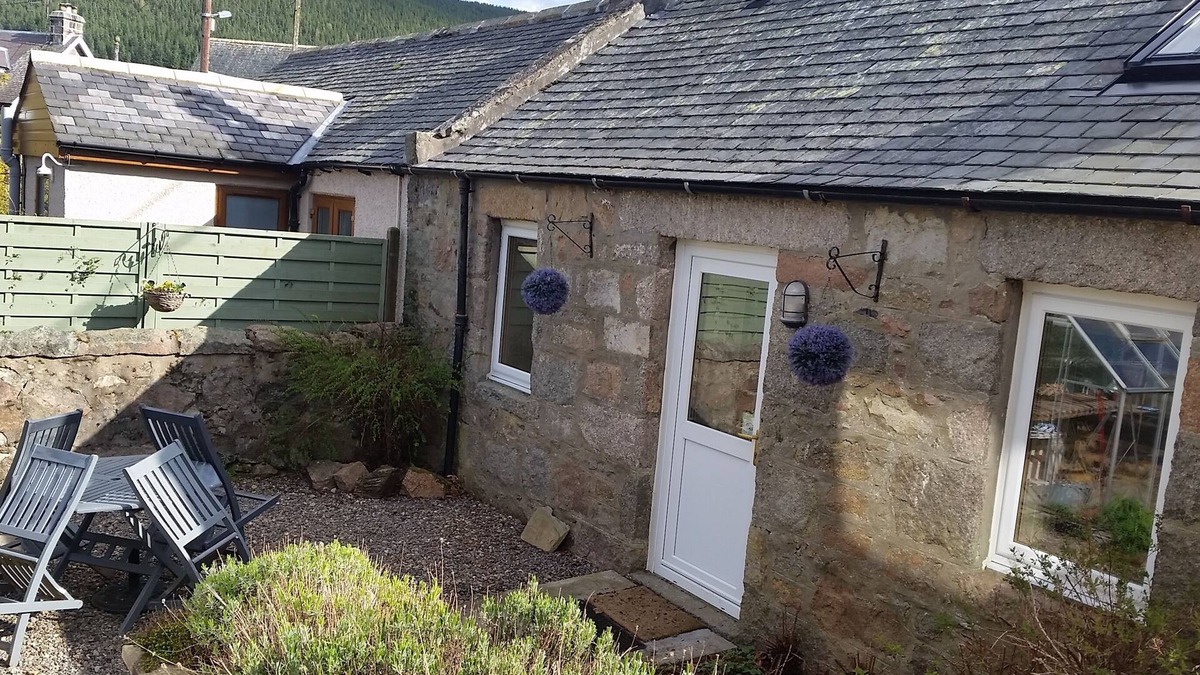 Ballater Cottage | Lovely cosy cottage in the heart or the Royal Deeside, Cairngorms national park