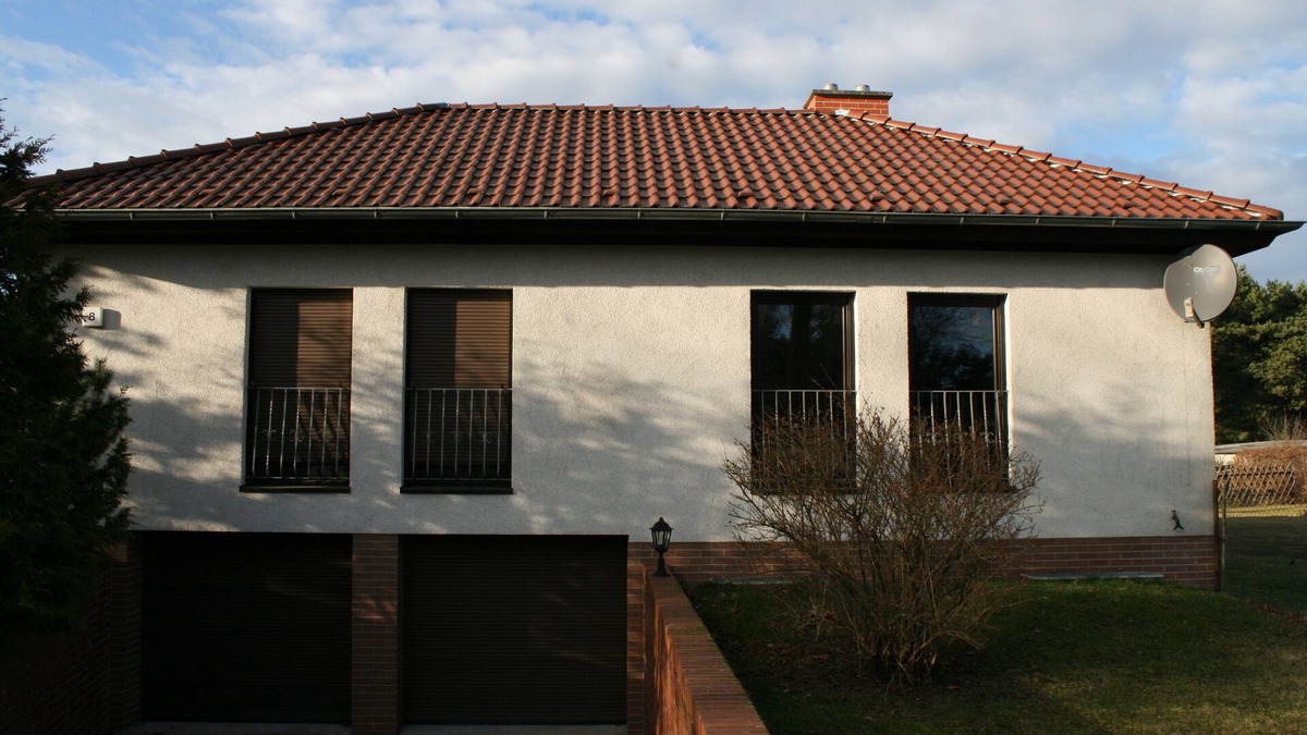 Bornicke House | Lovely cottage in a wooded area with a large garden. Pets welcome.