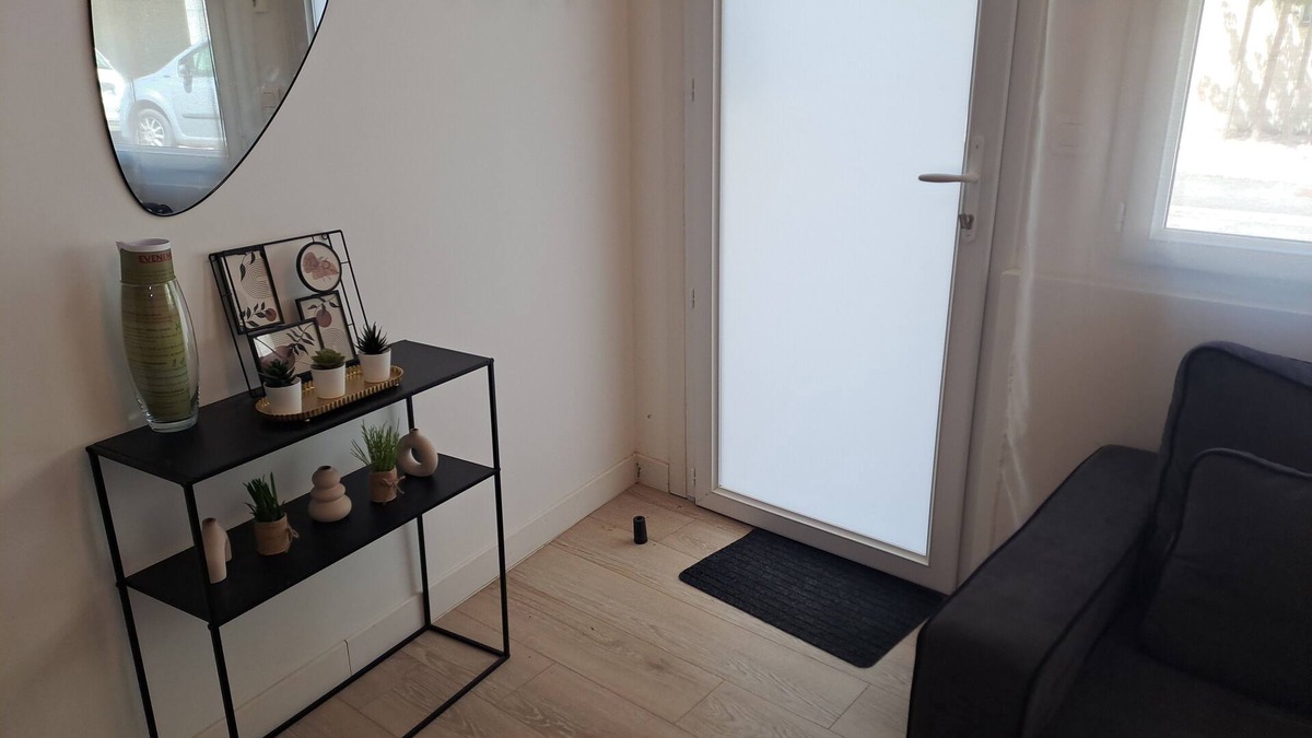 Valence House | Lovely duplex STUDIO Cosy