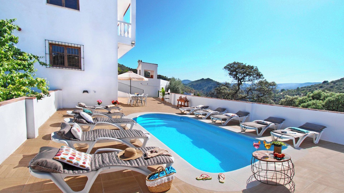 Comares Villa | Lovely family-sized villa with pool, natural surroundings.