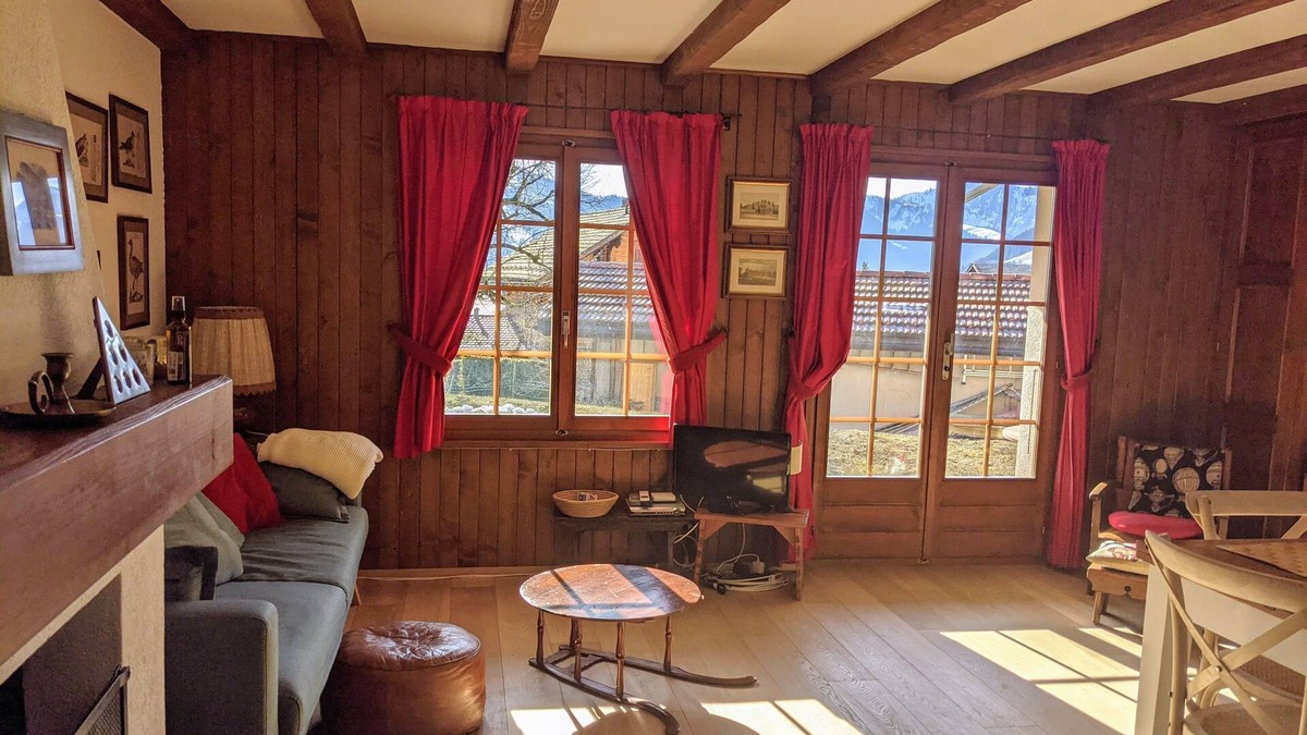 Chateau-d'Oex Apartment | Lovely flat 20 min from Gstaad