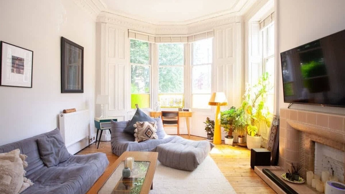 Kelvinbridge Apartment | Lovely Flat in Ideal Location